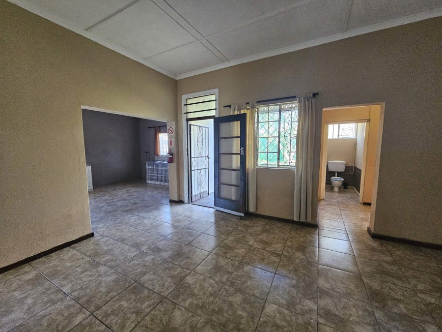 To Let 2 Bedroom Property for Rent in Cambridge West Eastern Cape